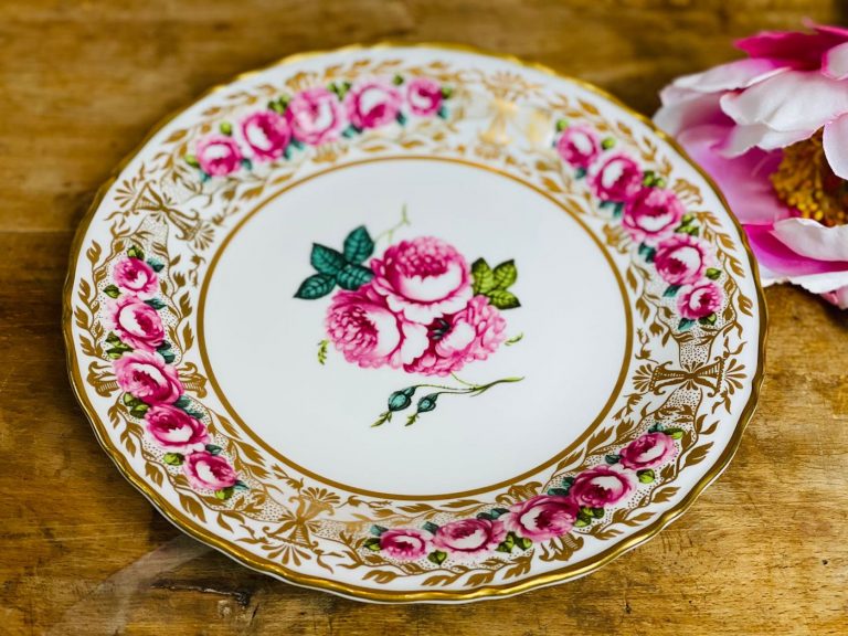Royal Albert Piatto Dessert New Country Roses Rosa - Porcellana Fine 20cm, Bordo Oro 22kt, Design Vintage